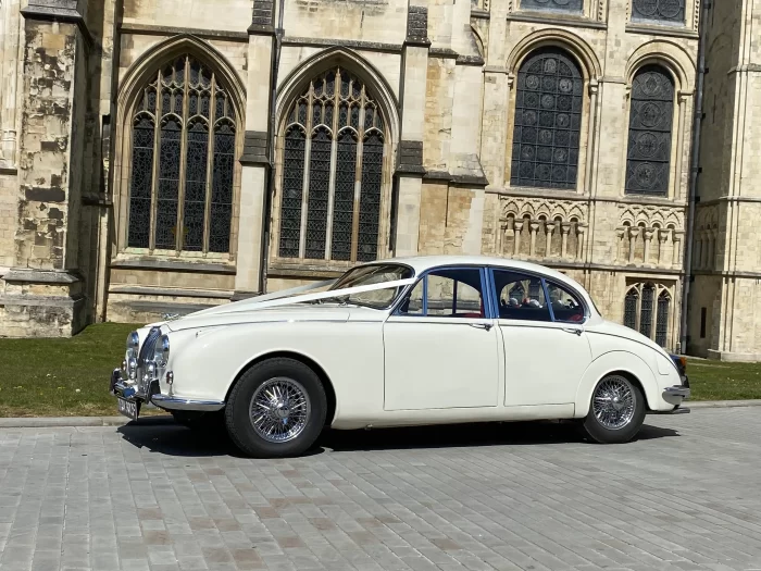 'ROSE' 1960 CREAM JAGUAR MK2