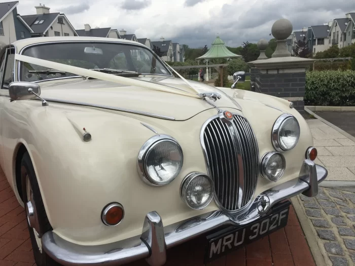 'ROSE' 1960 CREAM JAGUAR MK2